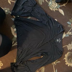 American Eagle flowy sleeve top